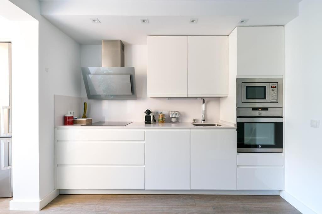 Apartamento Moderno En Triana 2 Dormitorios Y Aire Acondicionado Sewilla Zewnętrze zdjęcie