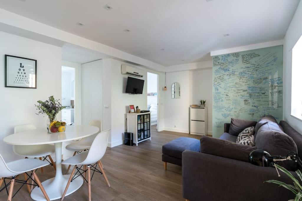 Apartamento Moderno En Triana 2 Dormitorios Y Aire Acondicionado Sewilla Zewnętrze zdjęcie