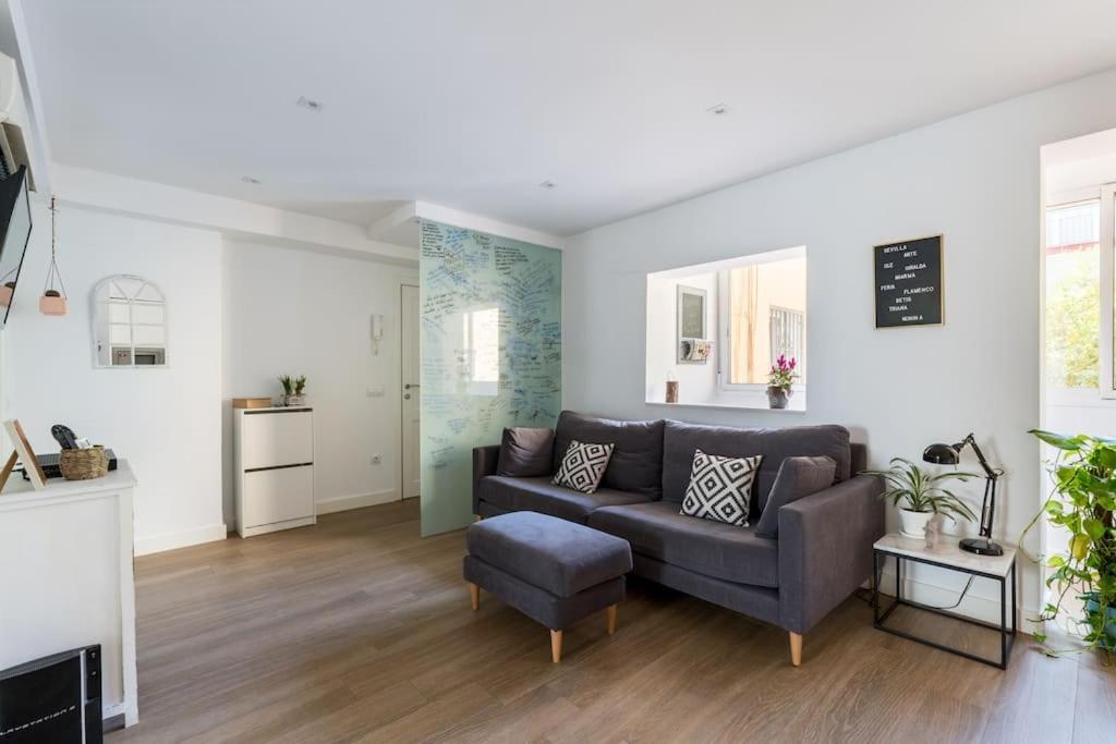 Apartamento Moderno En Triana 2 Dormitorios Y Aire Acondicionado Sewilla Zewnętrze zdjęcie