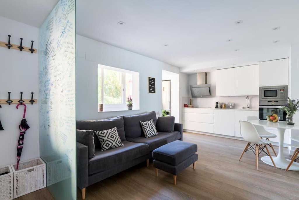Apartamento Moderno En Triana 2 Dormitorios Y Aire Acondicionado Sewilla Zewnętrze zdjęcie