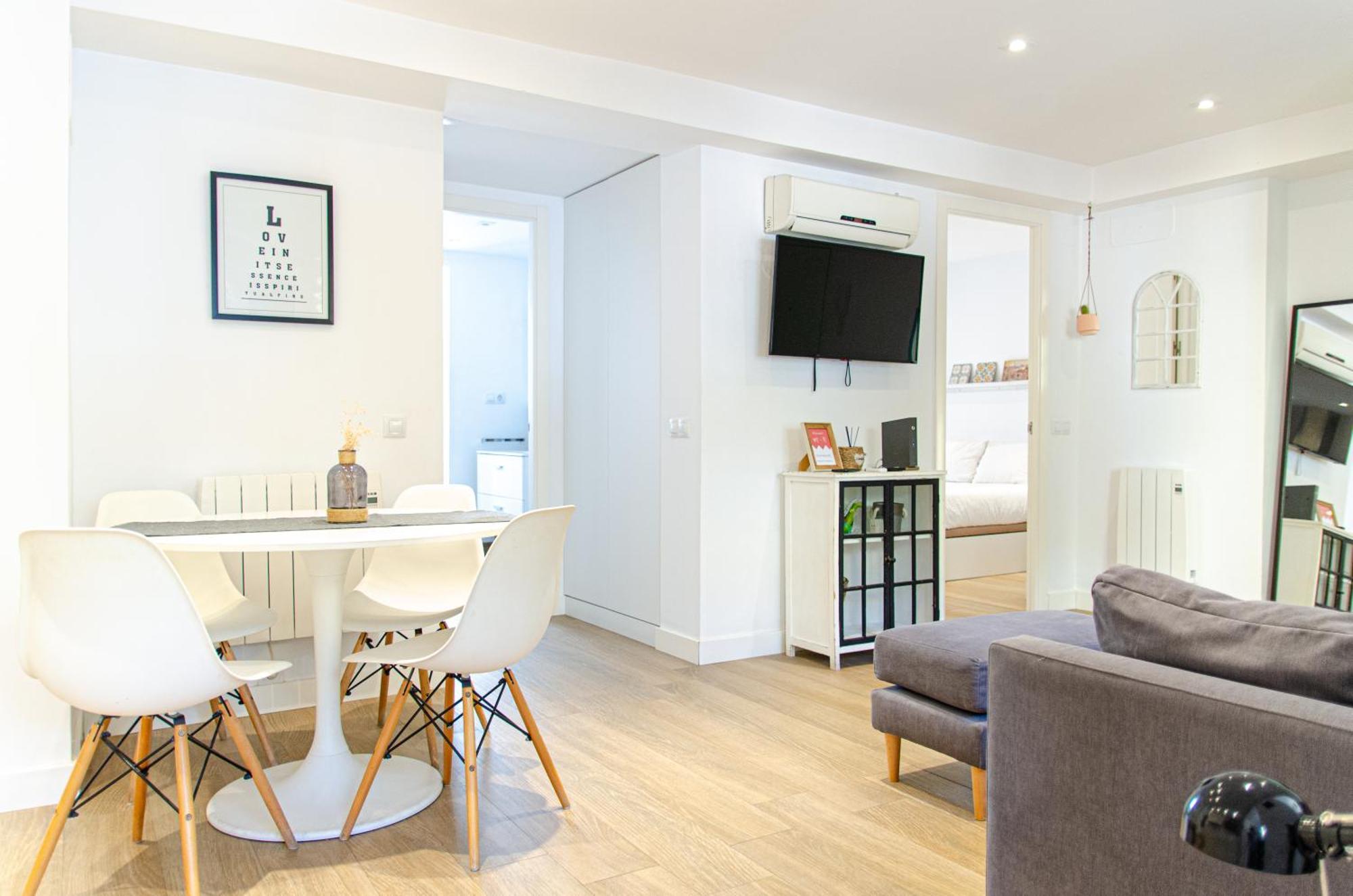 Apartamento Moderno En Triana 2 Dormitorios Y Aire Acondicionado Sewilla Zewnętrze zdjęcie