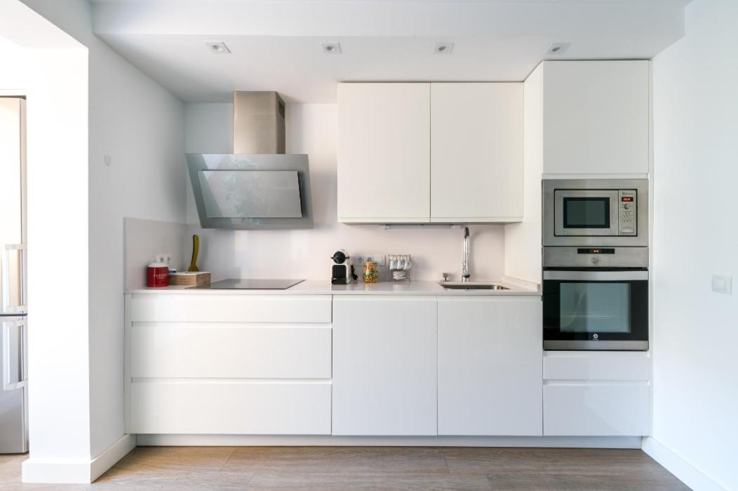 Apartamento Moderno En Triana 2 Dormitorios Y Aire Acondicionado Sewilla Zewnętrze zdjęcie