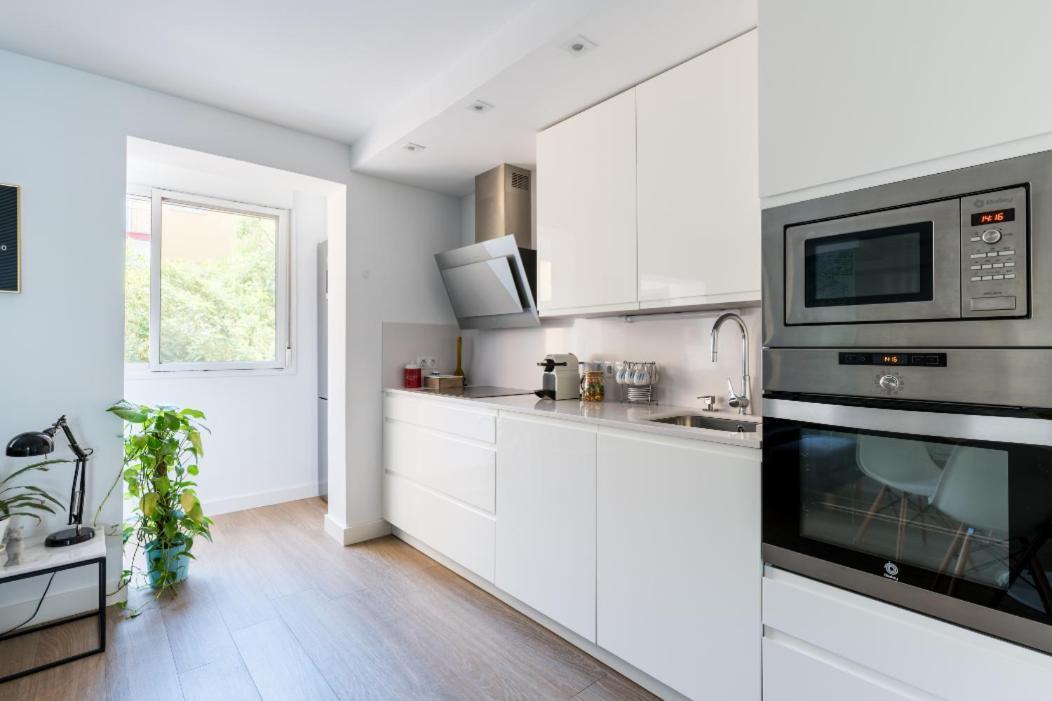 Apartamento Moderno En Triana 2 Dormitorios Y Aire Acondicionado Sewilla Zewnętrze zdjęcie
